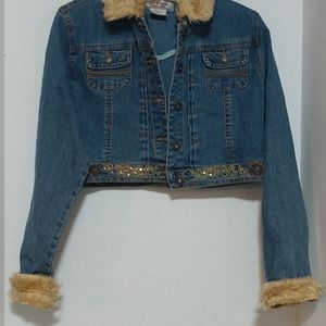 No fuze denim crop jacket fur cuff and collar